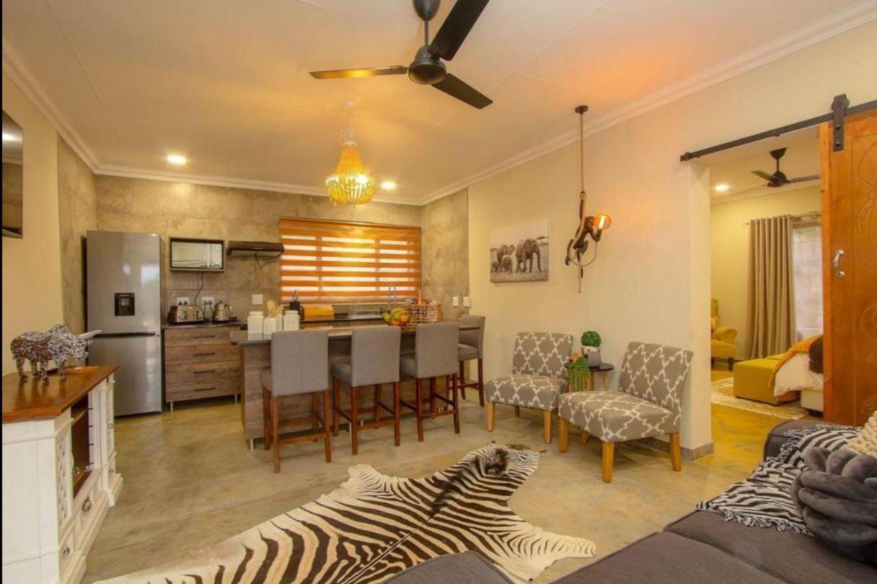 Kaya Kabush Villa Marloth Park Bagian luar foto